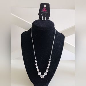 Paparazzi Leading Socialite Necklace And Earrings